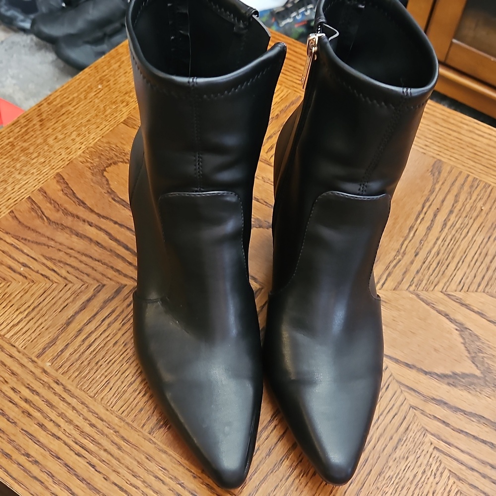 Jessica Simpson Black booties